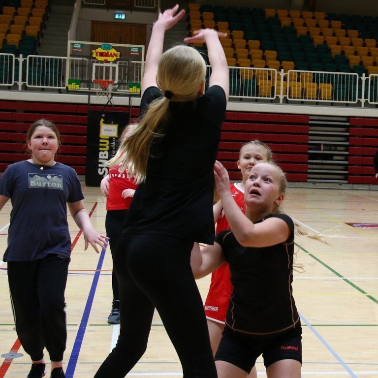 korfuboltabudir-stulkna-2024-pjo_7767