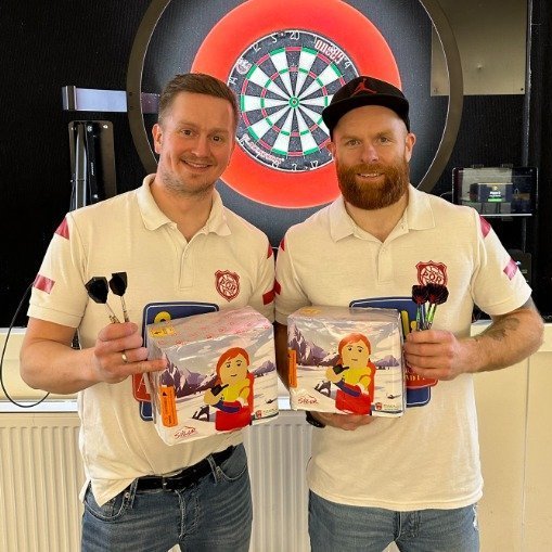 bombumot-2022-undanurslit-1