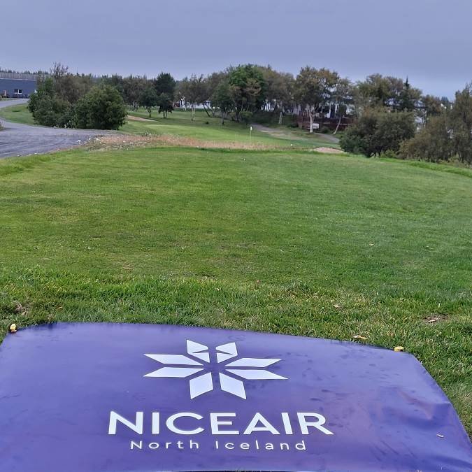 niceair-a-18-holu-1.jpg