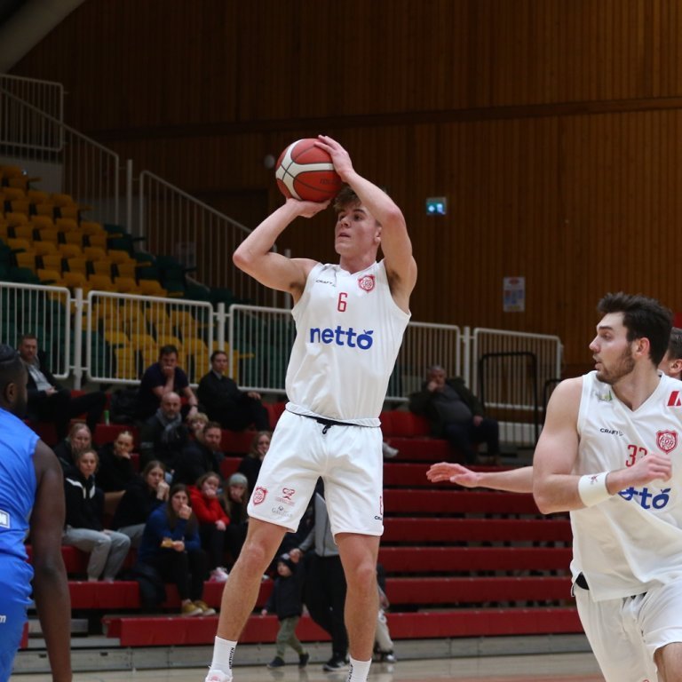 reynir-roberts-pjo_8093