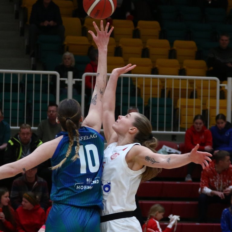 hana-ivausa-og-maddie-pjo_8298