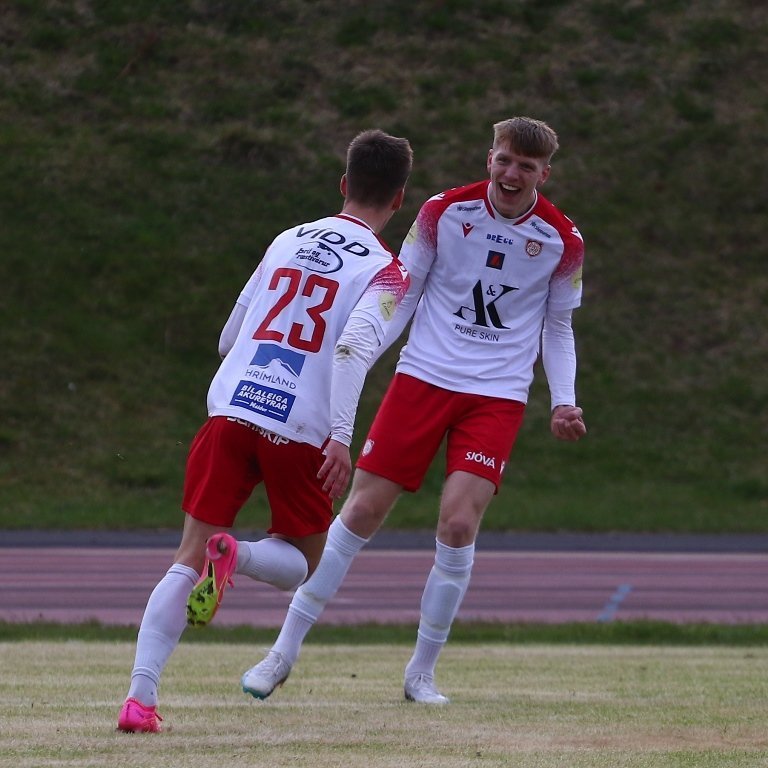 ingimar-arnar-og-ragnar-oli-fagna-marki-pjo_7438