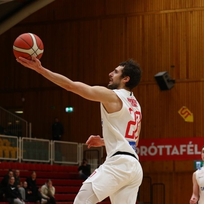 arturo-lay-up-pjo_0168