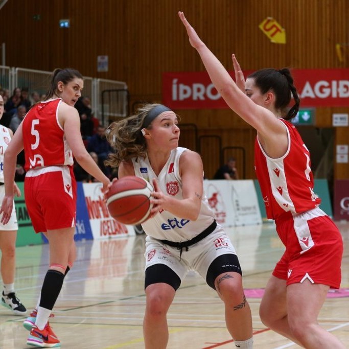 madison-og-hildur-kjartans-pjo_6366