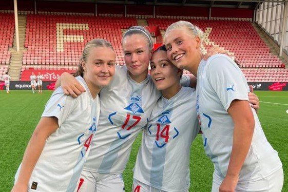 Glæsilegir fulltrúar okkar í U19 landsliðinu: Steingerður Snorradóttir, Amalía Árnadóttir, Kimberley…