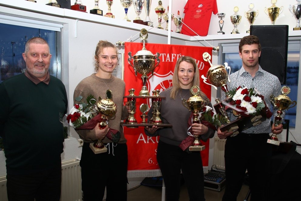 Íþróttafólk Þórs 2023 ásamt Nóa Björnsssyni, formanni félagsins. Mynd: Páll Jóhannesson.