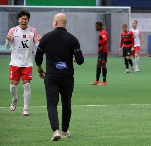 Jewook Woo jafnaði leikinn í blá lokin. Mynd: Skapti Hallgrímsson