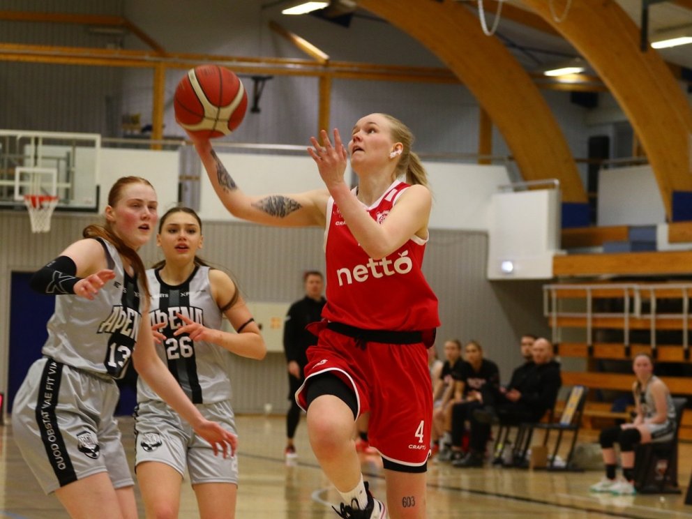 Myndir úr leik Aþenu og Þórs