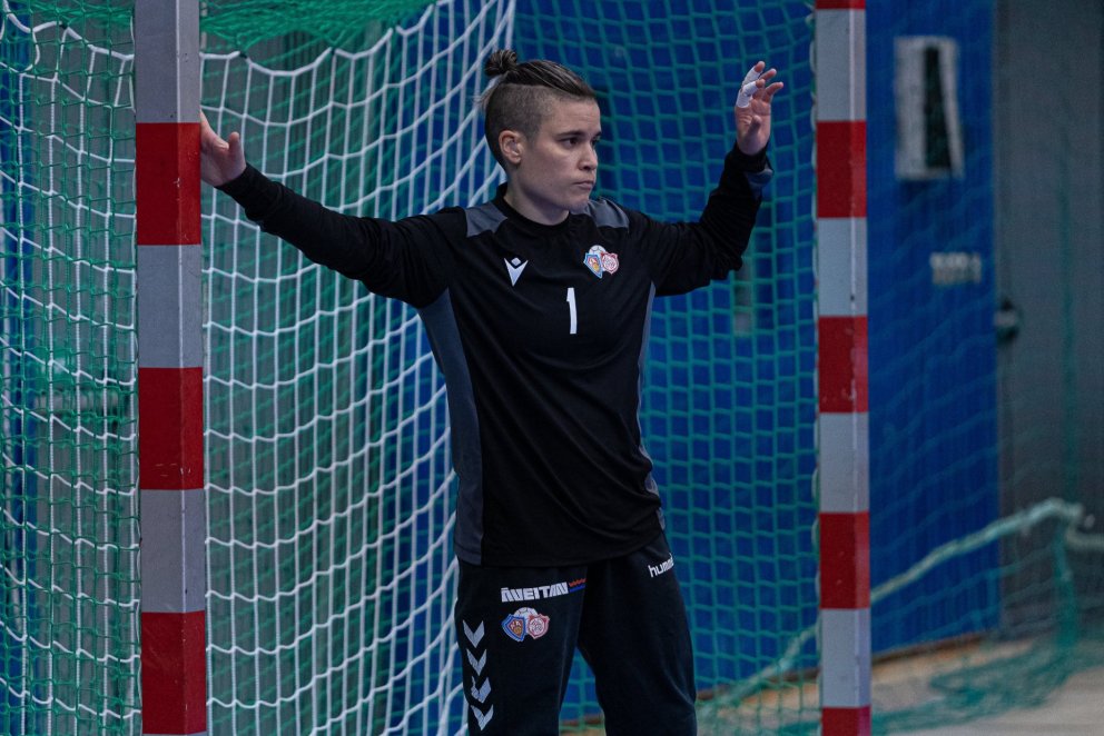 Öruggur sigur í toppslagnum