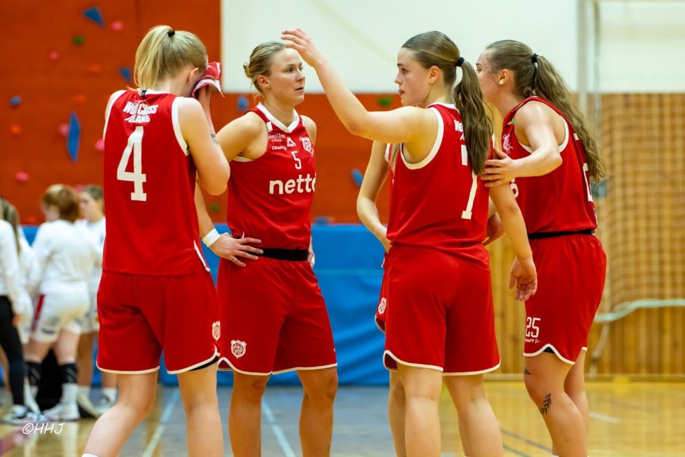 Mynd úr fjórða leik Þórs og Snæfells. Mynd: Helgi Heiðar Jóhannesson.