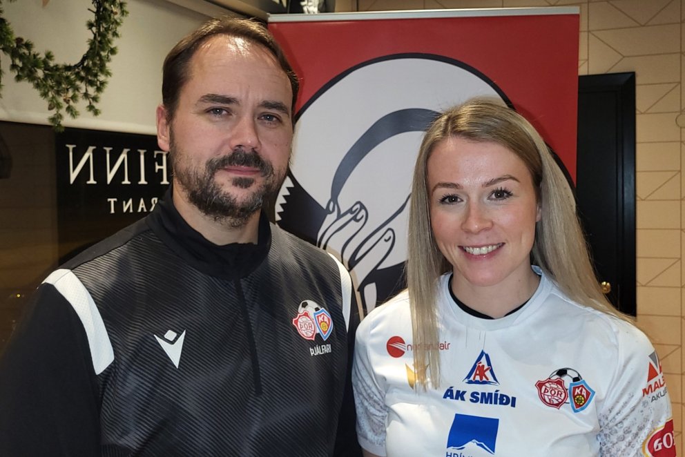 Jóhann Kristinn Gunnarsson, þjálfari Þórs/KA, og Sandra María Jessen fyrirliði, sem hefur framlengt …