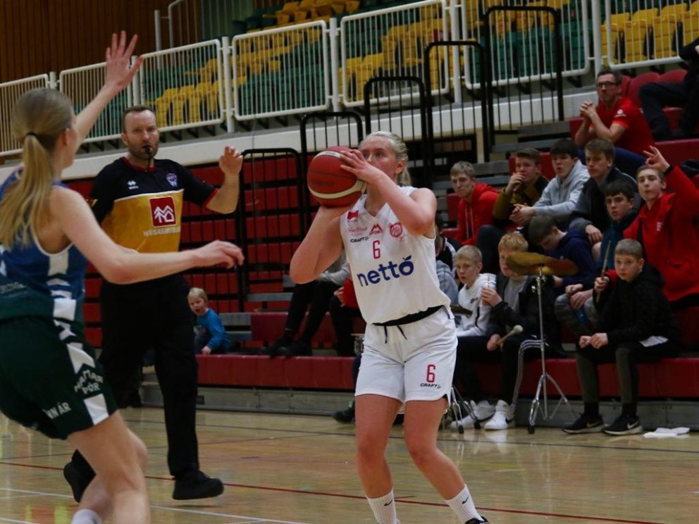 Karen Lind í 12 manna hóp u-20