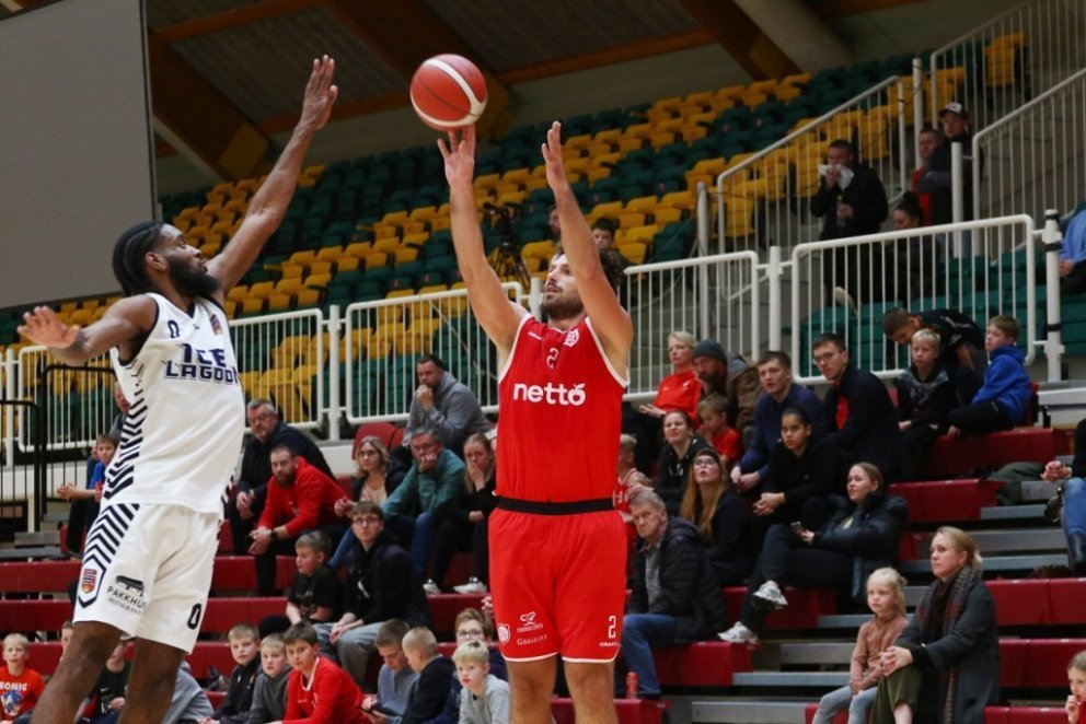 Tap gegn Hamri í Höllinni