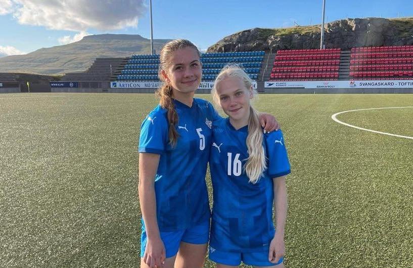 Kolfinna Eik og Karlotta Björk.