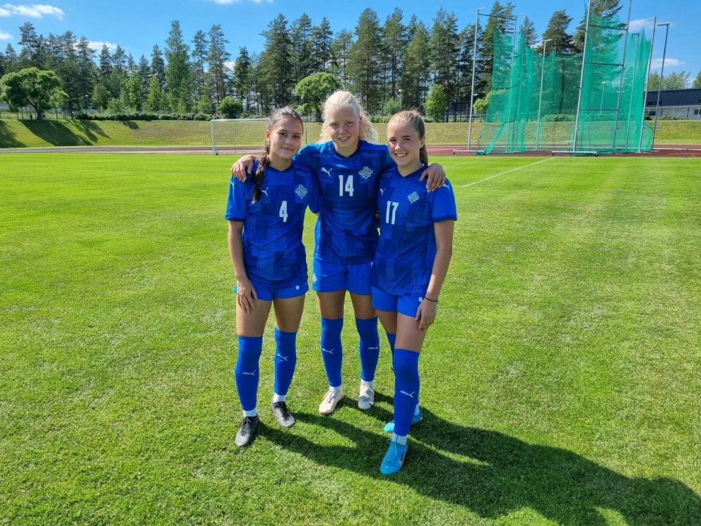 Kimberley Dóra Hjálmarsdóttir, Ísfold Marý Sigtryggsdóttir og Unnur Stefánsdóttir að loknu jafntefli…