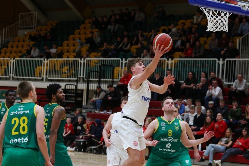 Reynir Róbertsson hefur verið drjúgur í leikjum liðsins í vetur. Mynd: Páll Jóhannesson.