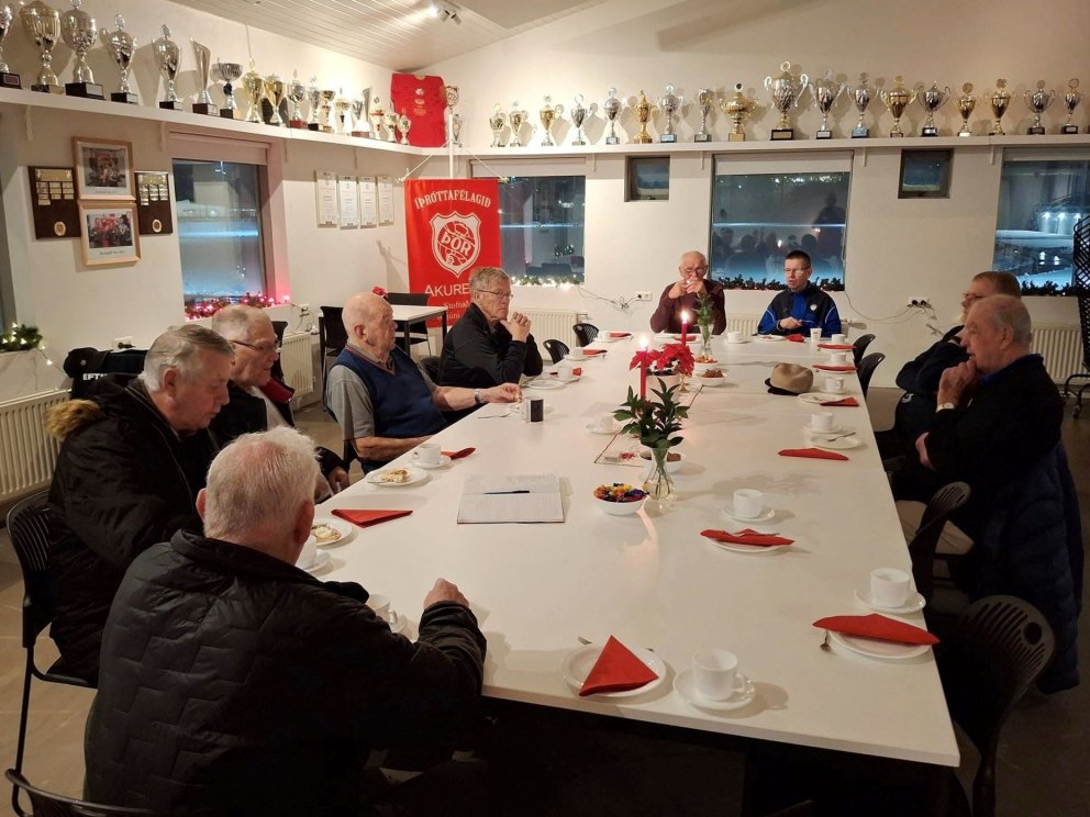 Róleg og notaleg stemming í vöfflukaffi