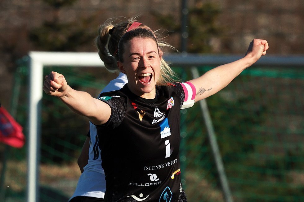 Sandra María Jessen fagnar þriðja marki sínu í gær. Mynd: Skapti Hallgrímsson - Akureyri.net.