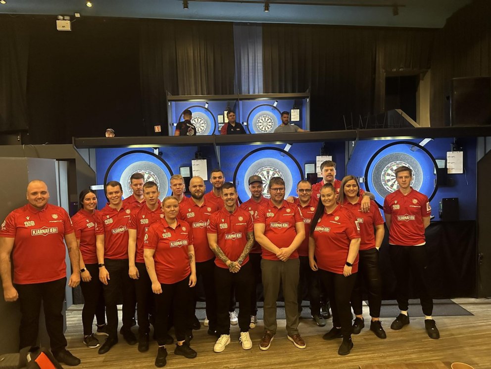 Þórsarar mættir á Bullseye í morgun. Metþátttaka er frá píludeild Þórs, alls 18 keppendur.