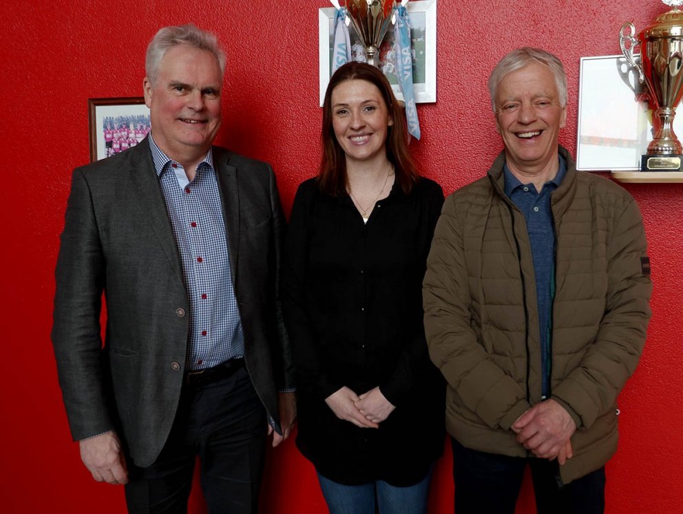 Ingi Björnsson (t.v.), Þóra Pétursdóttir nýr formaður og Árni Óðinsson fyrrum formaður Þórs.