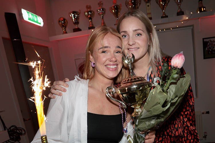 Agnes Birta Stefánsdóttir og Ágústa Kristinsdóttir. Ljósmynd: Skapti Hallgrímsson
- - -