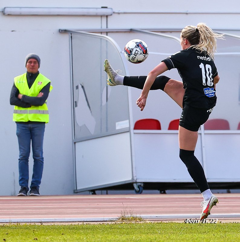 Sandra María í leik með Þór/KA gegn Keflavík í júní 2022. Mynd: Þórir Tryggva.