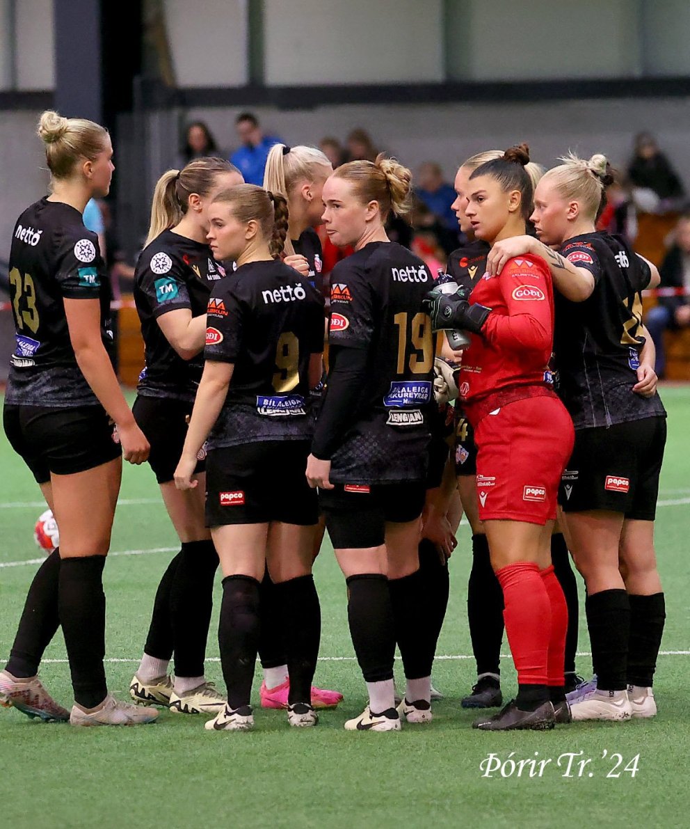 Stelpurnar spila ekki í Boganum, enda má það ekki. Mynd: Þórir Tryggva