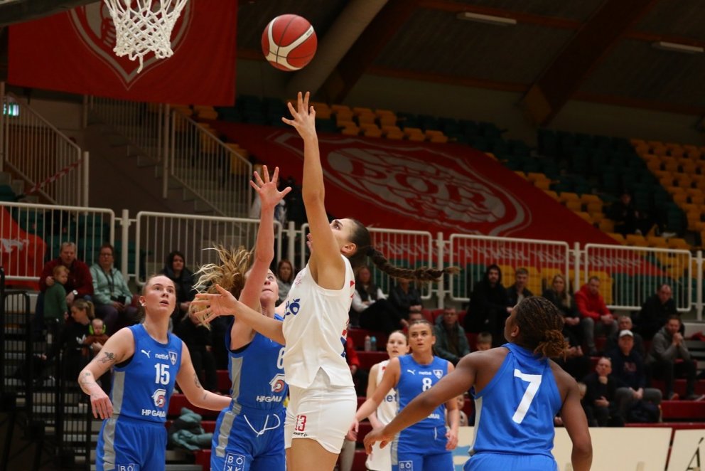 Geggjaðar og stefna á toppinn