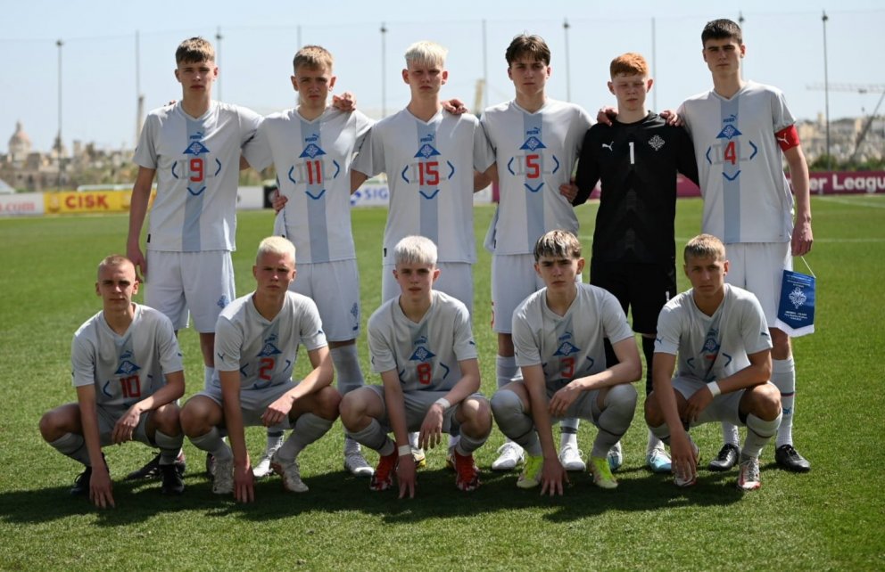 Pétur Orri (númer 4) var fyrirliði Íslands í verkefninu.