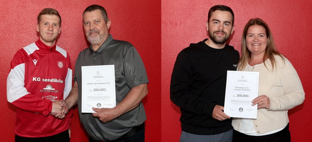 Nói Björnsson, formaður Þórs tók við styrk til aðalstjórnar úr hendi Hermanns Helga Rúnarssonar, yng…